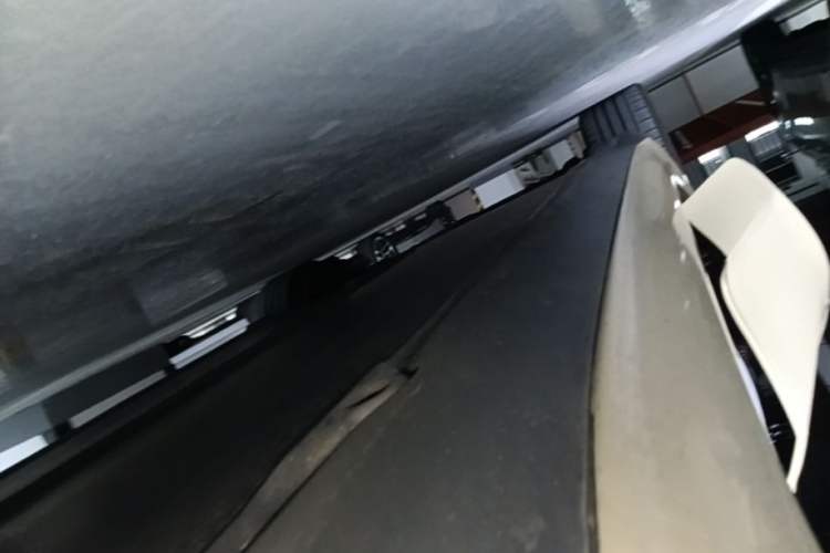 Used Tesla Model 3 2022 Rear-Wheel-Drive Version Right Side Sill