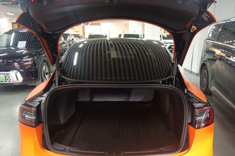 Used Tesla Model 3 2022 Rear-Wheel-Drive Version Trunk