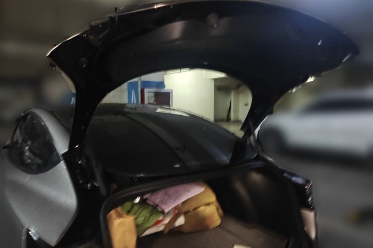 Used Tesla Model 3 2022 Rear-Wheel-Drive Version Trunk