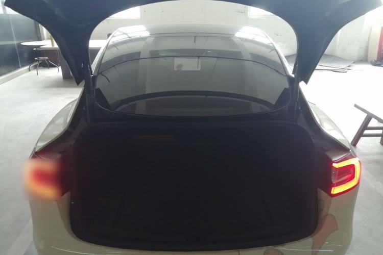 Used Tesla Model 3 2022 Rear-Wheel-Drive Version Trunk