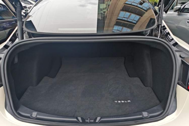 Used Tesla Model 3 2022 Rear-Wheel-Drive Version Trunk