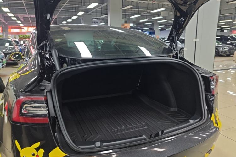 Used Tesla Model 3 2022 Rear-Wheel-Drive Version Trunk