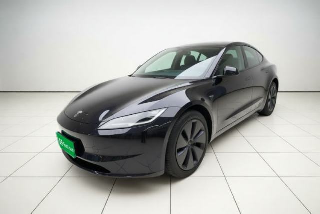 Ojetý Tesla Model 3 2023 Rear-Wheel-Drive Version