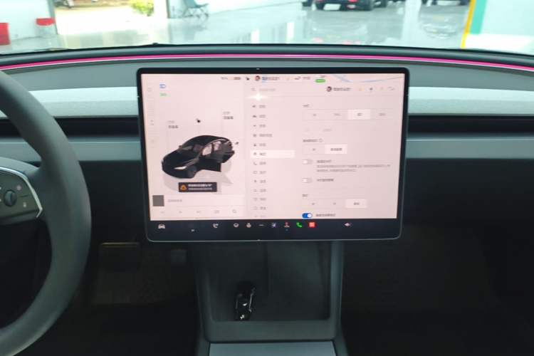 Used Tesla Model 3 2023 Rear-Wheel-Drive Version Audio And AC Panel