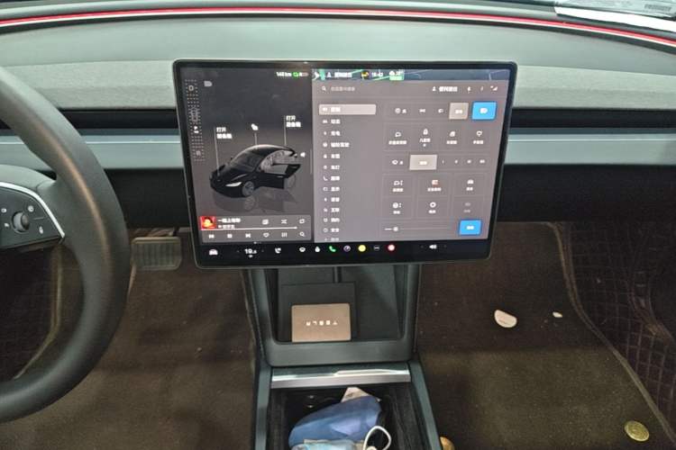 Used Tesla Model 3 2023 Rear-Wheel-Drive Version Audio And AC Panel