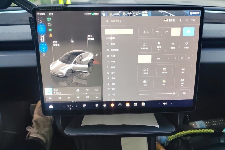 Used Tesla Model 3 2023 Rear-Wheel-Drive Version Audio And AC Panel