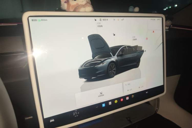 Used Tesla Model 3 2023 Rear-Wheel-Drive Version Audio And AC Panel