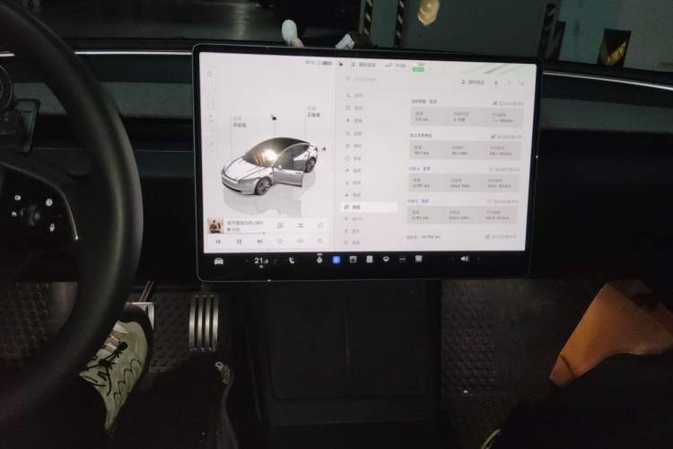 Used Tesla Model 3 2023 Long-Range All-Wheel-Drive Version Audio And AC Panel