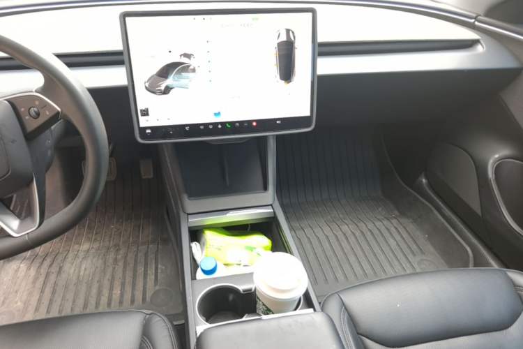 Used Tesla Model 3 2023 Rear-Wheel-Drive Version Audio And AC Panel
