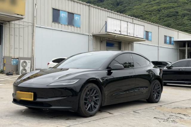 Used Tesla Model 3 2023 Rear-Wheel-Drive Version