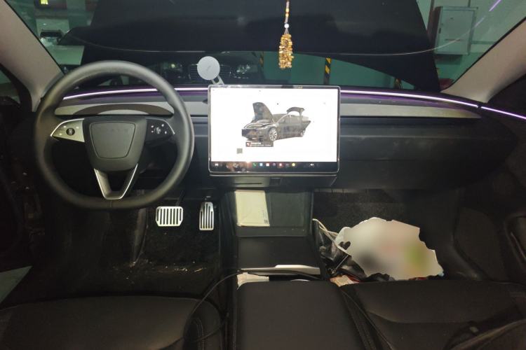 Used Tesla Model 3 2023 Long-Range All-Wheel-Drive Version Center Console