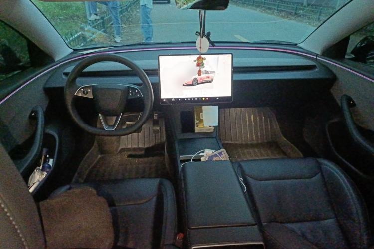 Used Tesla Model 3 2023 Rear-Wheel-Drive Version Center Console