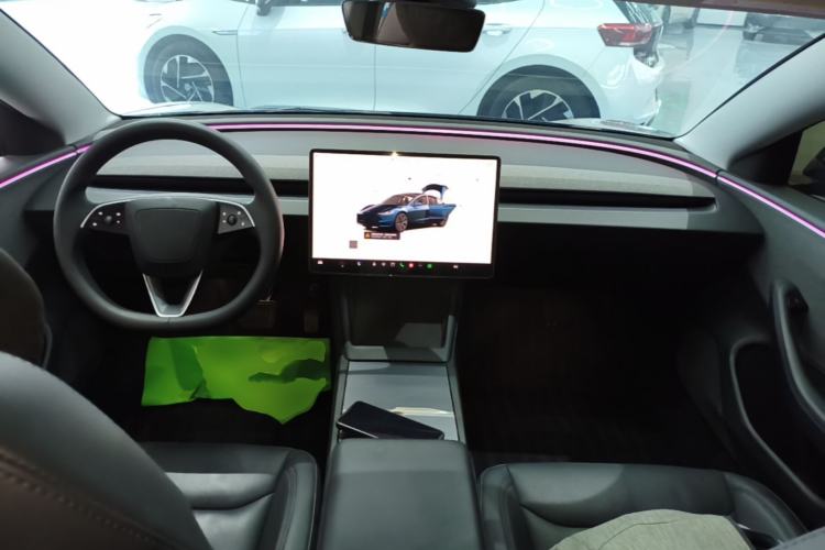 Used Tesla Model 3 2023 Rear-Wheel-Drive Version Center Console