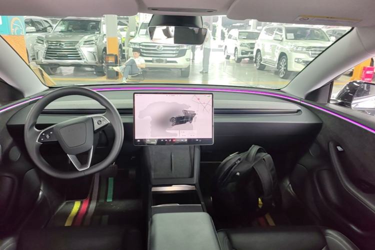 Used Tesla Model 3 2023 Long-Range All-Wheel-Drive Version Center Console