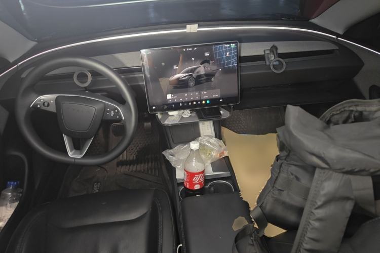 Used Tesla Model 3 2023 Rear-Wheel-Drive Version Center Console
