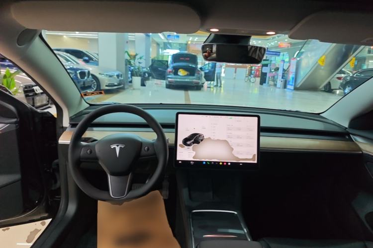 Used Tesla Model 3 2023 Rear-Wheel-Drive Version Center Console