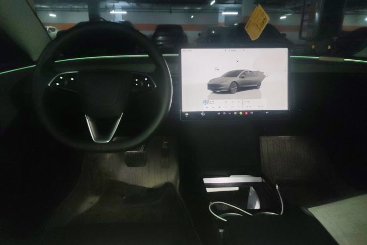 Used Tesla Model 3 2023 Rear-Wheel-Drive Version Center Console