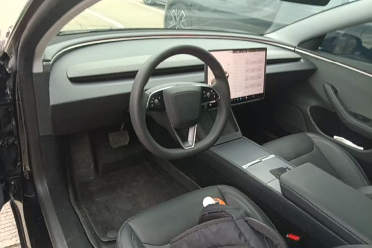 Used Tesla Model 3 2023 Rear-Wheel-Drive Version Center Console