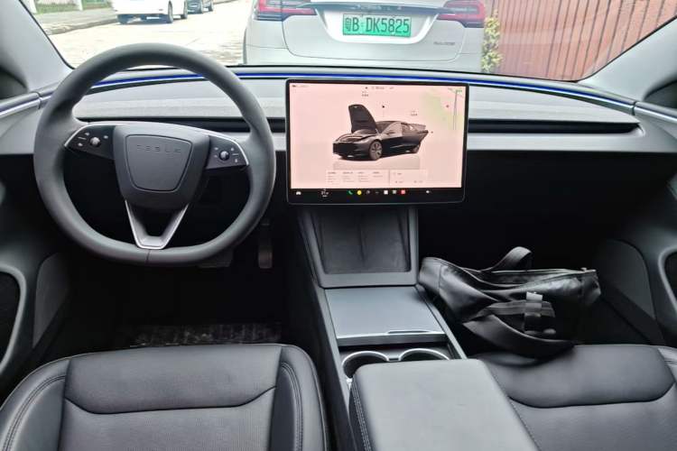 Used Tesla Model 3 2023 Rear-Wheel-Drive Version Center Console