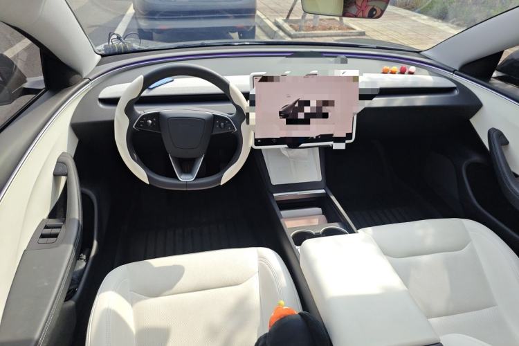Used Tesla Model 3 2023 Rear-Wheel-Drive Version Center Console