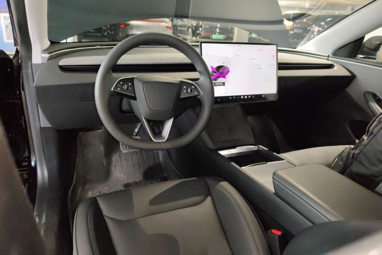 Used Tesla Model 3 2023 Rear-Wheel-Drive Version Center Console