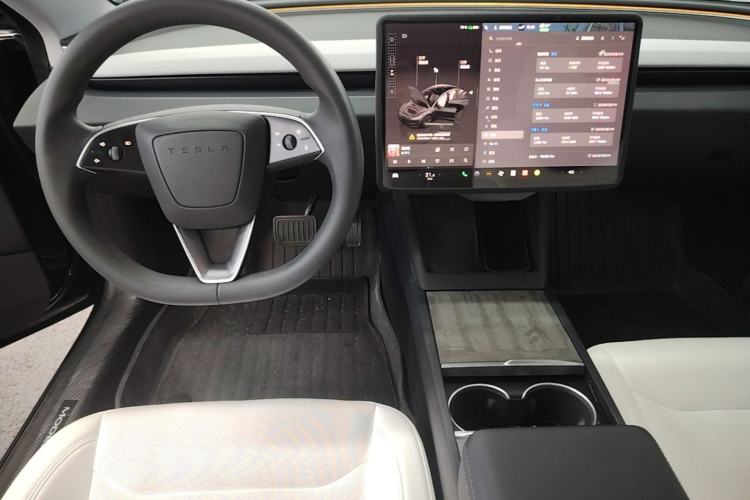 Used Tesla Model 3 2023 Rear-Wheel-Drive Version Center Console