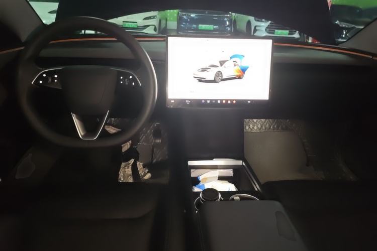 Used Tesla Model 3 2023 Rear-Wheel-Drive Version Center Console