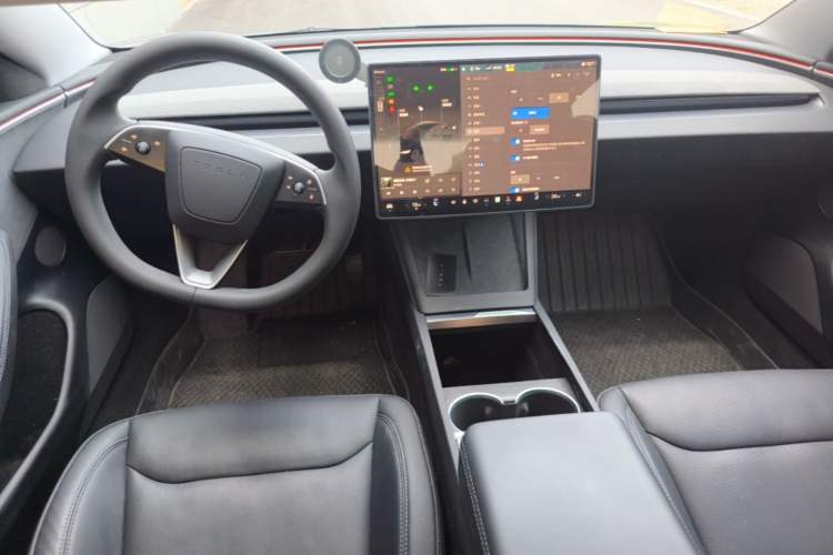 Used Tesla Model 3 2023 Long-Range All-Wheel-Drive Version Center Console