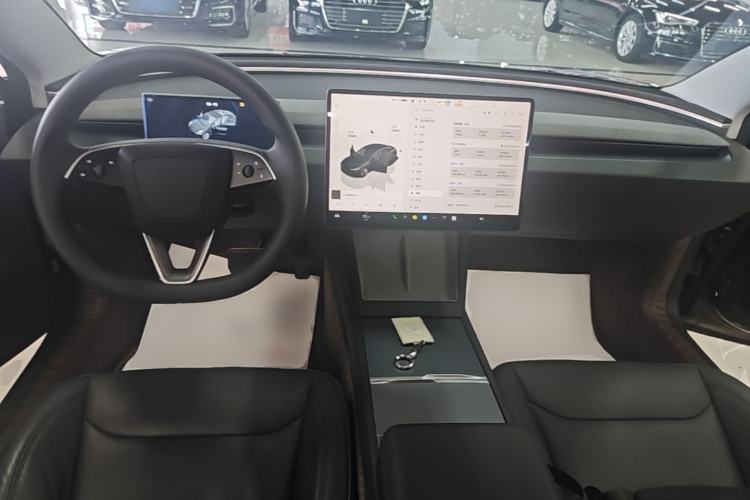 Used Tesla Model 3 2023 Rear-Wheel-Drive Version Center Console