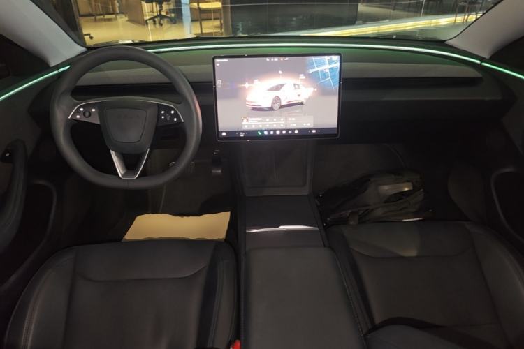 Used Tesla Model 3 2023 Long-Range All-Wheel-Drive Version Center Console