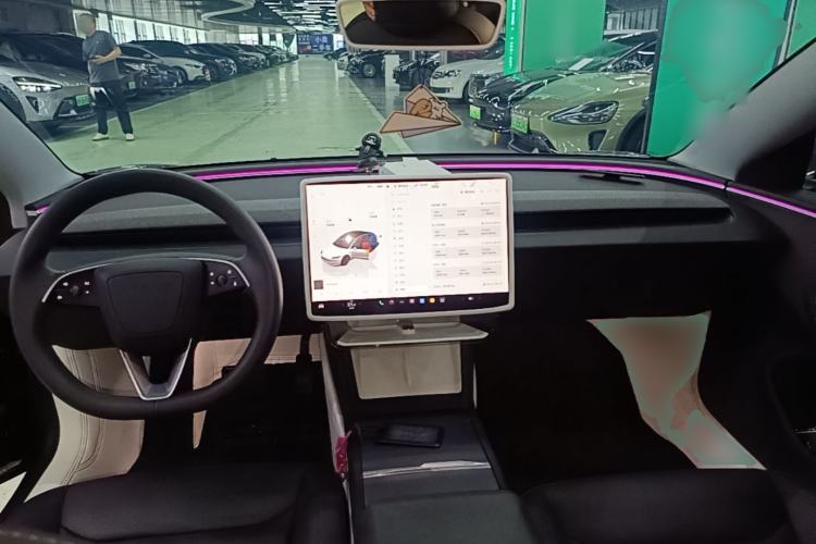 Used Tesla Model 3 2023 Rear-Wheel-Drive Version Center Console