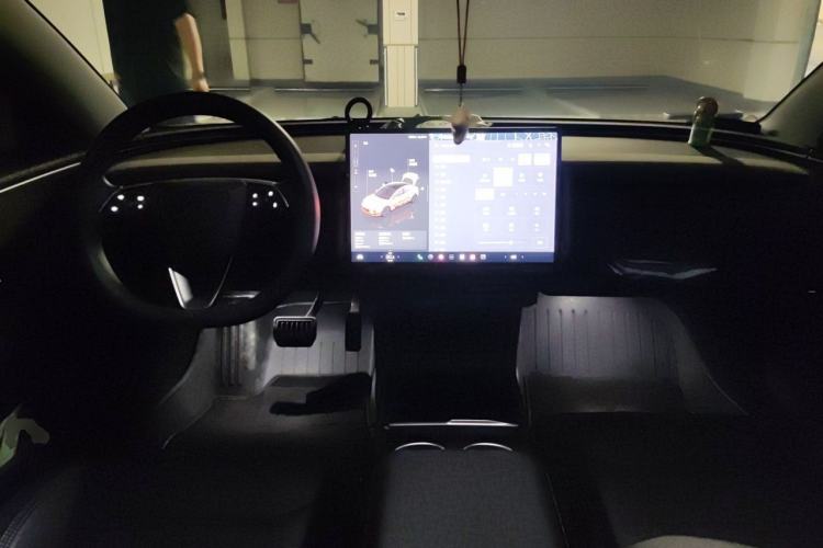 Used Tesla Model 3 2023 Rear-Wheel-Drive Version Center Console