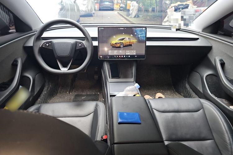 Used Tesla Model 3 2023 Rear-Wheel-Drive Version Center Console