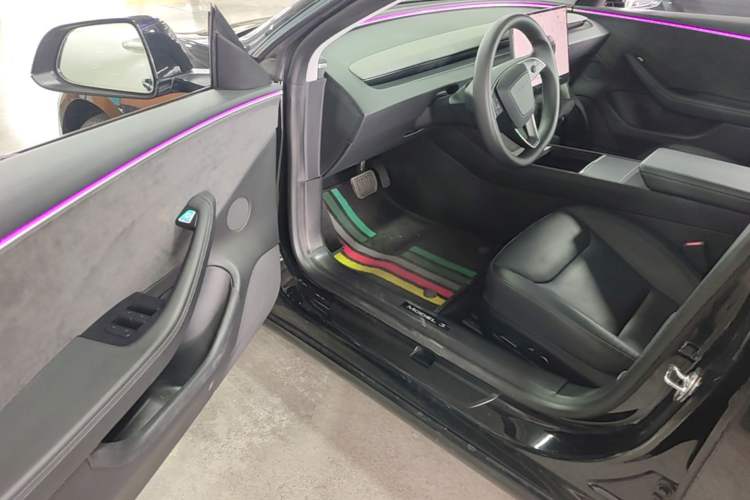 Used Tesla Model 3 2023 Long-Range All-Wheel-Drive Version Driver Seat