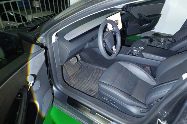 Used Tesla Model 3 2023 Long-Range All-Wheel-Drive Version Driver Seat