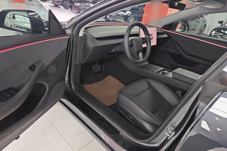 Used Tesla Model 3 2023 Long-Range All-Wheel-Drive Version Driver Seat