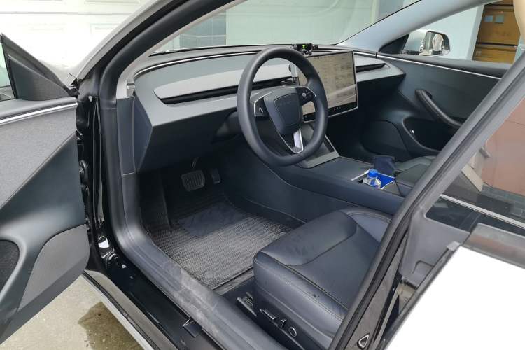 Used Tesla Model 3 2023 Rear-Wheel-Drive Version Driver Seat