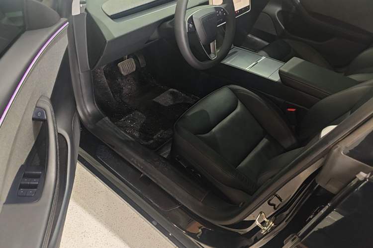 Used Tesla Model 3 2023 Rear-Wheel-Drive Version Driver Seat