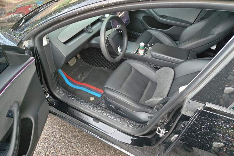 Used Tesla Model 3 2023 Rear-Wheel-Drive Version Driver Seat