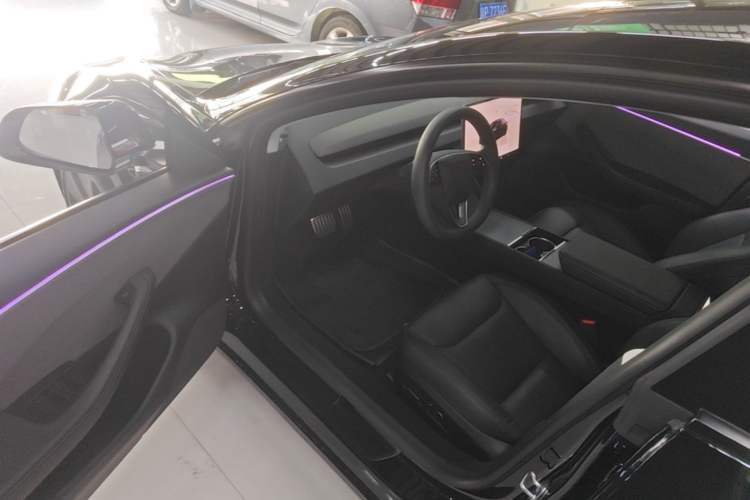 Used Tesla Model 3 2023 Rear-Wheel-Drive Version Driver Seat