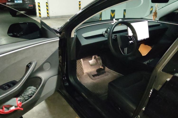 Used Tesla Model 3 2023 Long-Range All-Wheel-Drive Version Driver Seat