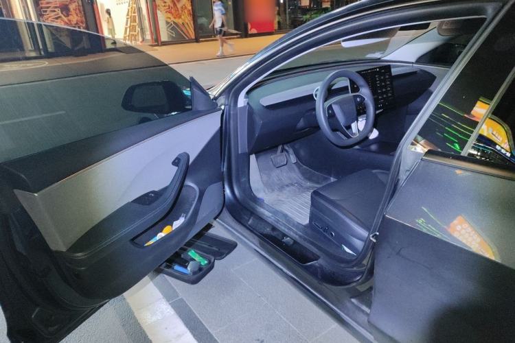 Used Tesla Model 3 2023 Rear-Wheel-Drive Version Driver Seat