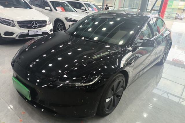 Used Tesla Model 3 2023 Long-Range All-Wheel-Drive Version