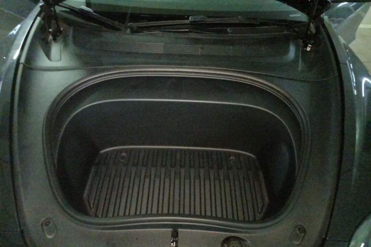 Used Tesla Model 3 2023 Rear-Wheel-Drive Version Engine Bay