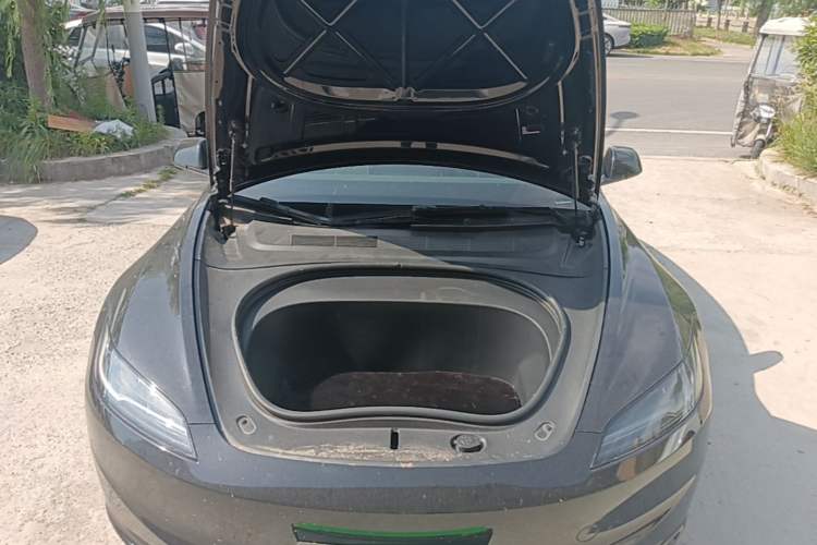 Used Tesla Model 3 2023 Rear-Wheel-Drive Version Engine Bay