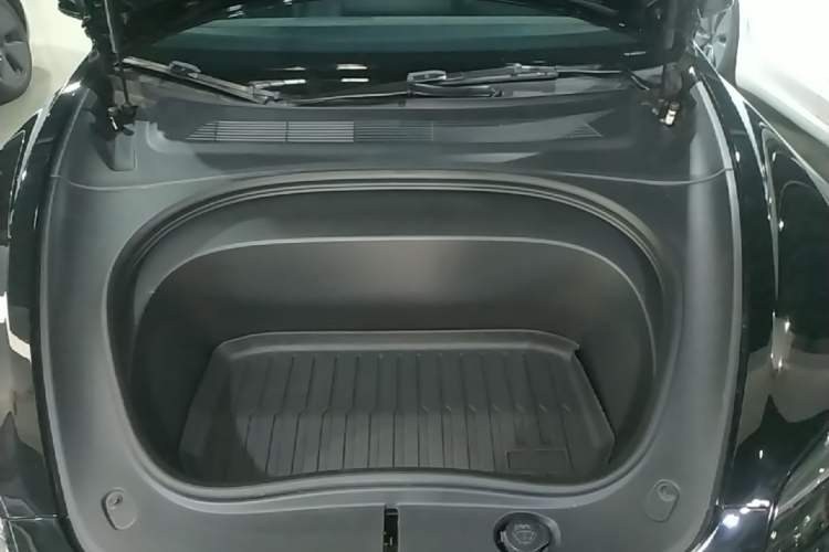 Used Tesla Model 3 2023 Rear-Wheel-Drive Version Engine Bay