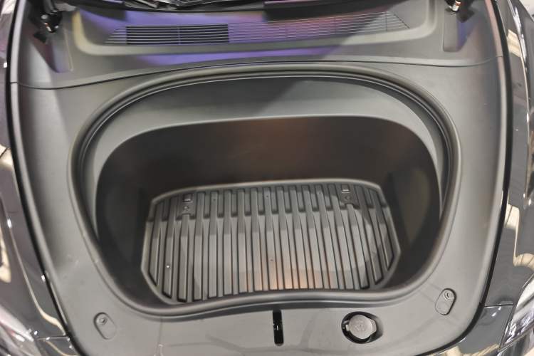 Used Tesla Model 3 2023 Rear-Wheel-Drive Version Engine Bay