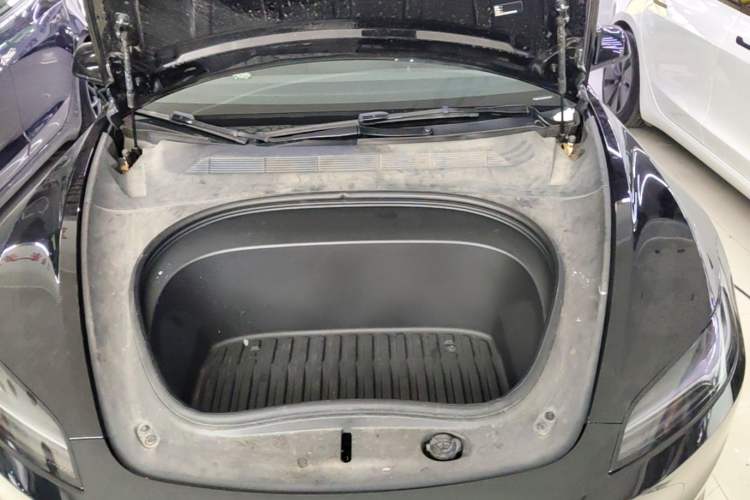 Used Tesla Model 3 2023 Rear-Wheel-Drive Version Engine Bay