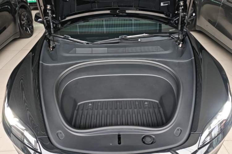 Used Tesla Model 3 2023 Rear-Wheel-Drive Version Engine Bay
