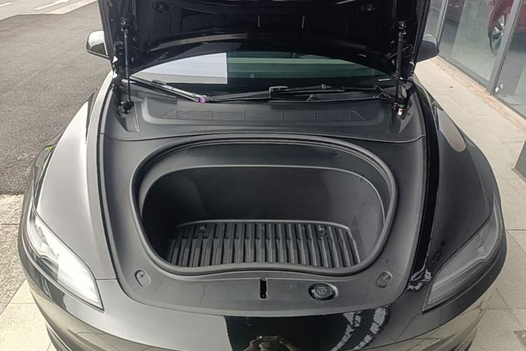 Used Tesla Model 3 2023 Rear-Wheel-Drive Version Engine Bay